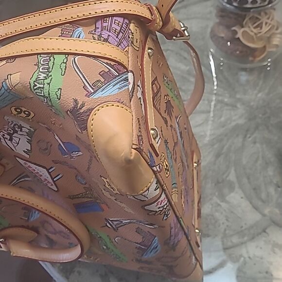 Dooney & Bourke Americana Landmark Tote Versatile Satchel Limited Edition - Picture 6 of 13